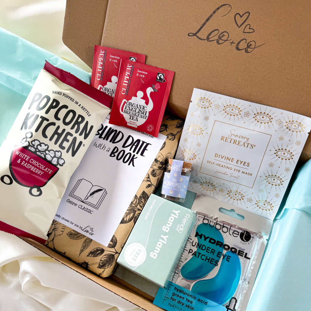 Blind Date with a Book GIFT BOX (a book + 4 mystery goodies)