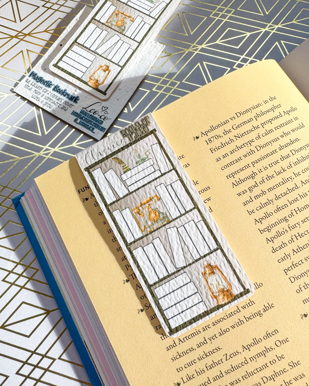 Magnetic Bookshelf Tracker Bookmark - Classics Genre