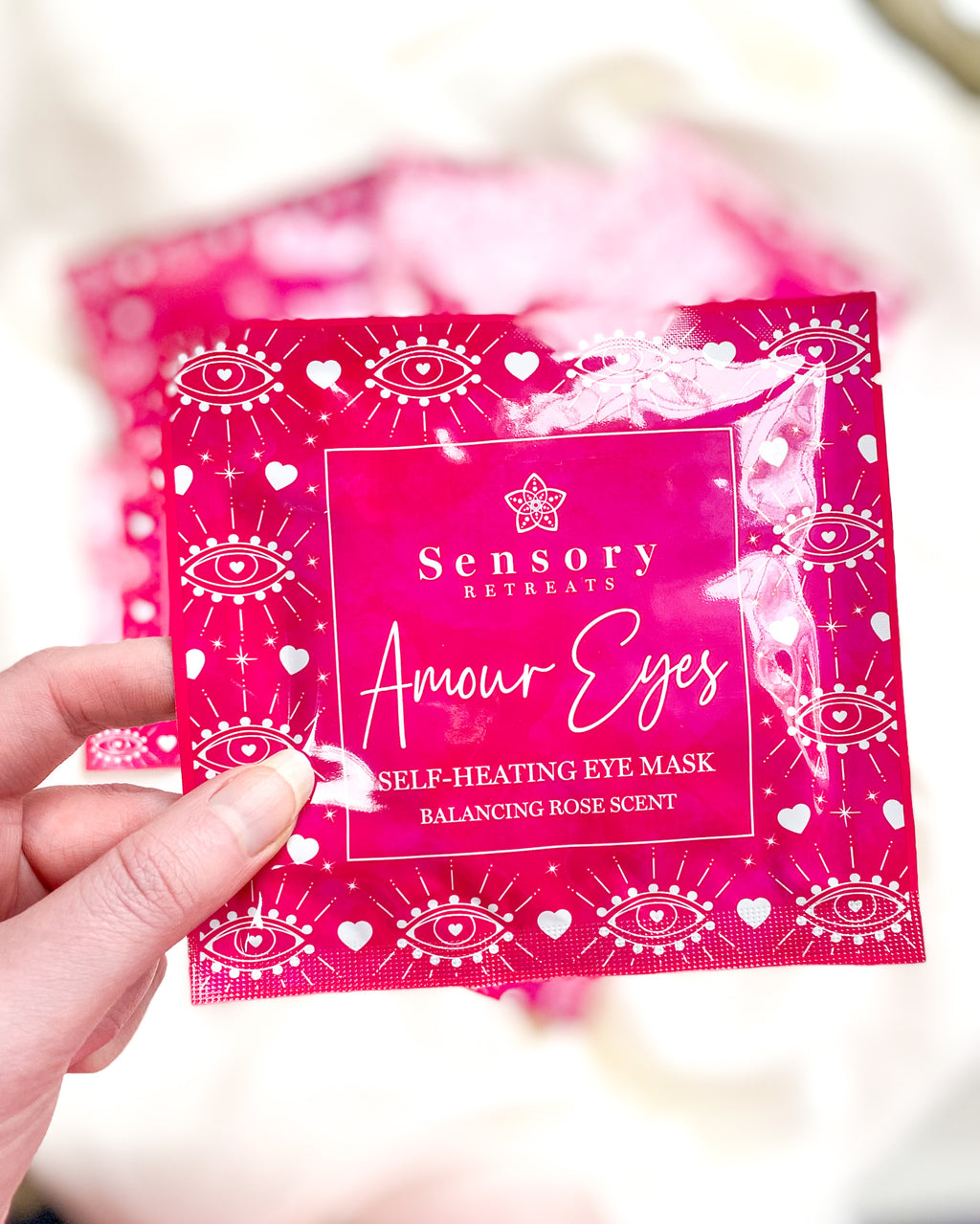 Self-Heating Eye Mask: Amour Eyes