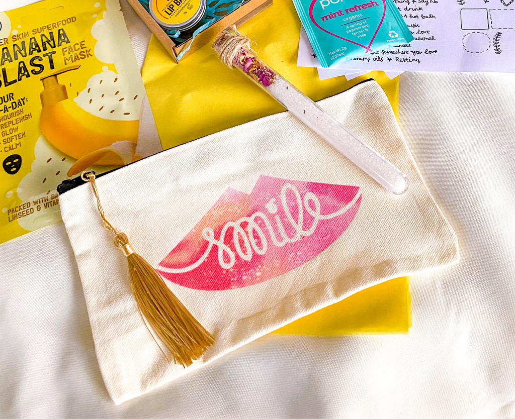 Pink Smile Make-up Bag